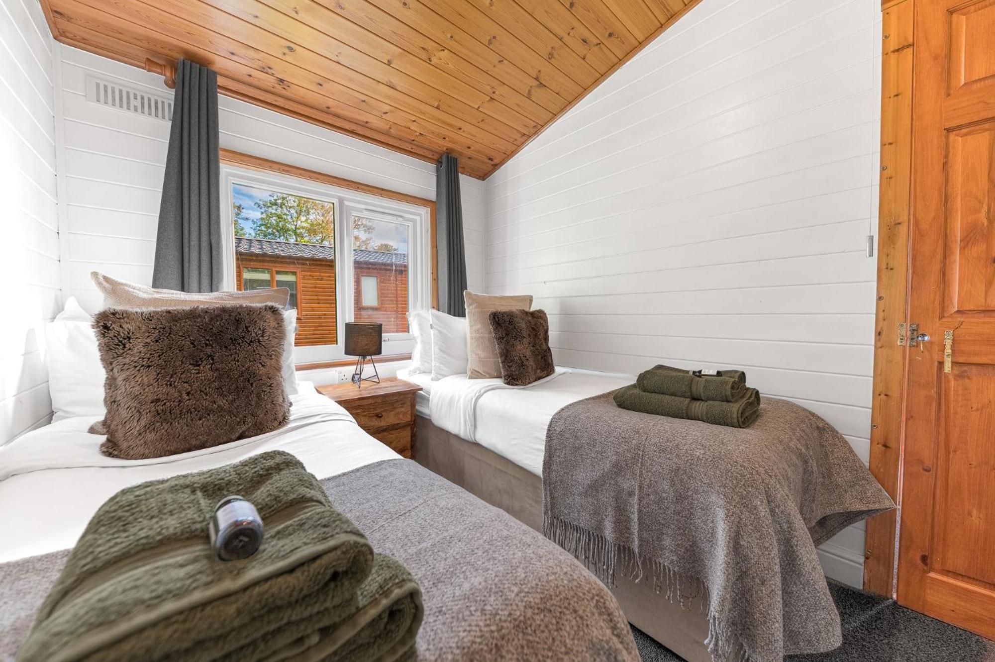 Bowness 45 - 2 Bedroom Lake Windermere Lodge Εξωτερικό φωτογραφία